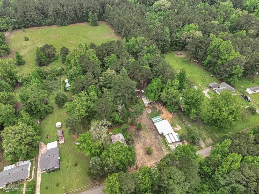 143 New Bethel Booker Road Benton, LA 71006