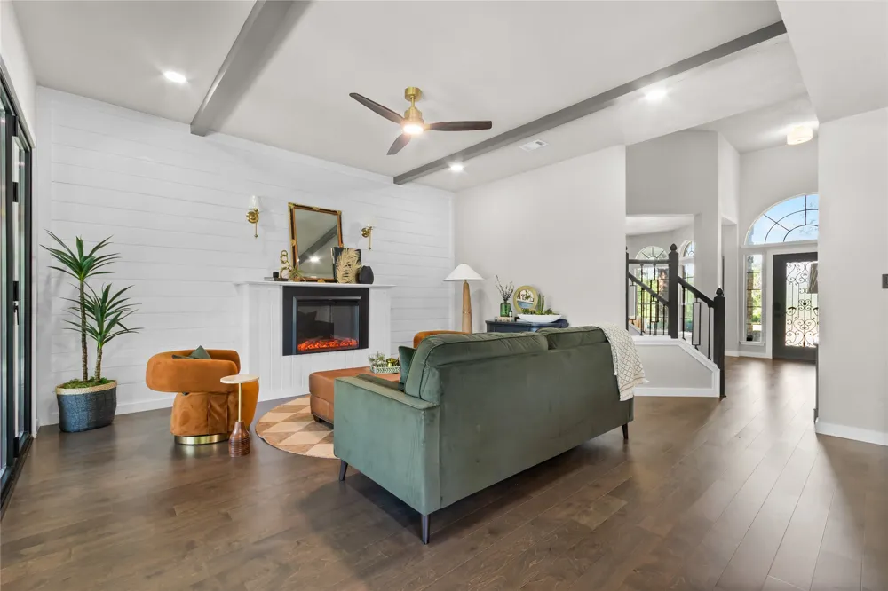 5949 Carroll Drive The Colony, TX 75056