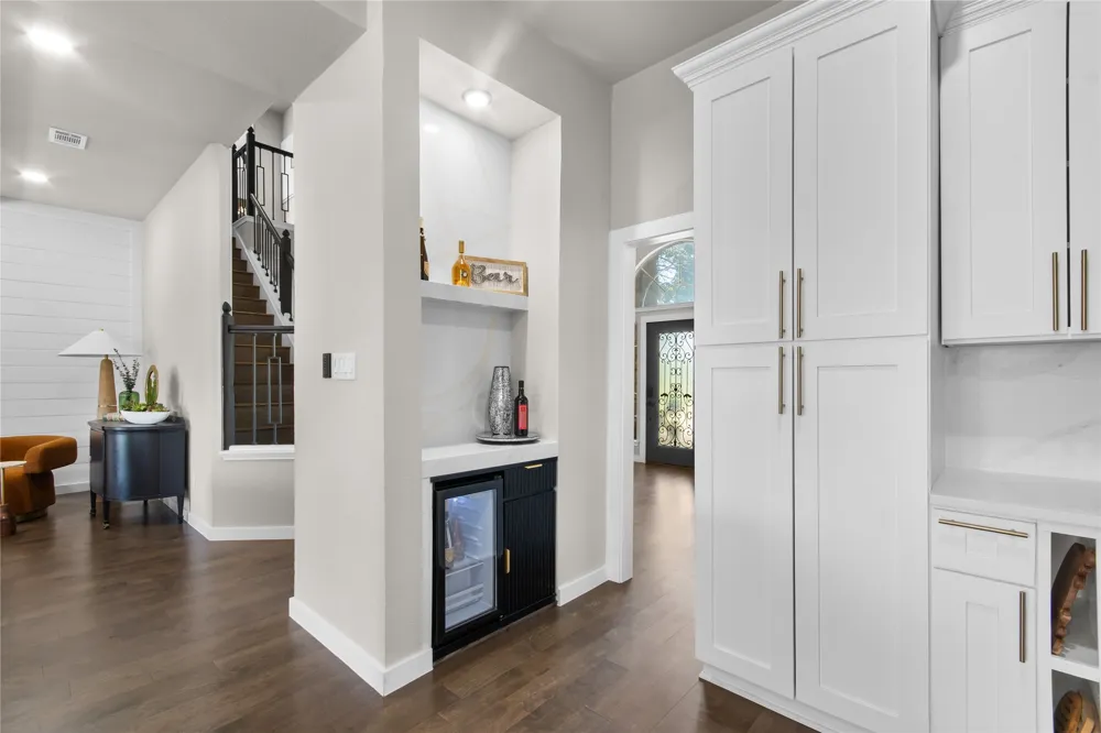5949 Carroll Drive The Colony, TX 75056