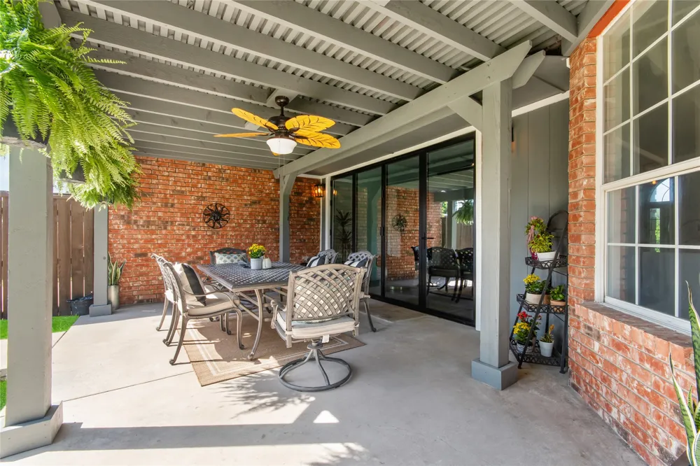 5949 Carroll Drive The Colony, TX 75056