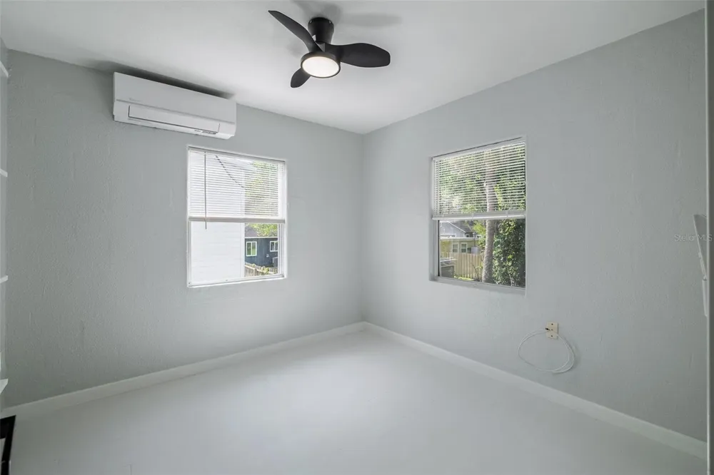 1427 ASHER LANE Orlando, FL 32803