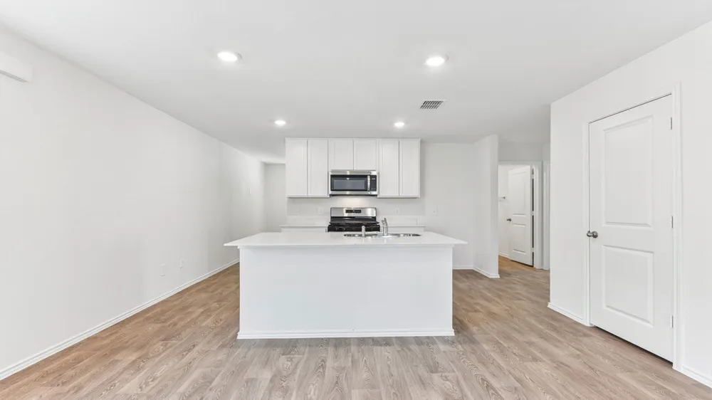 398 Ebbsfleet Drive Uhland, TX 78640