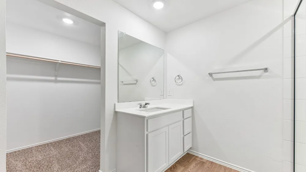 398 Ebbsfleet Drive Uhland, TX 78640