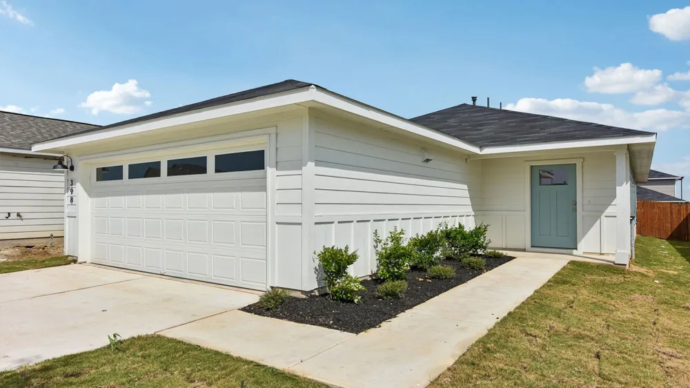 398 Ebbsfleet Drive Uhland, TX 78640