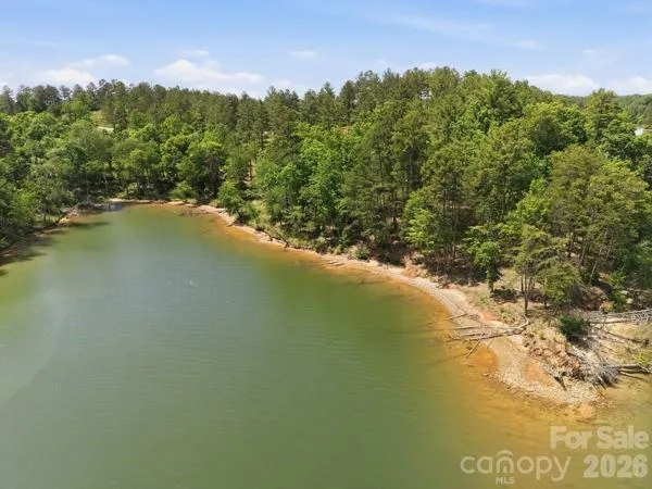 2960 Jumping Run #89 Connelly Springs, NC 28612
