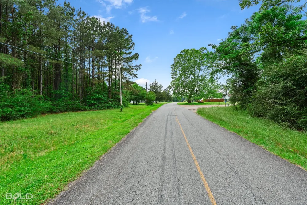 Boothville Road Doyline, LA 71023