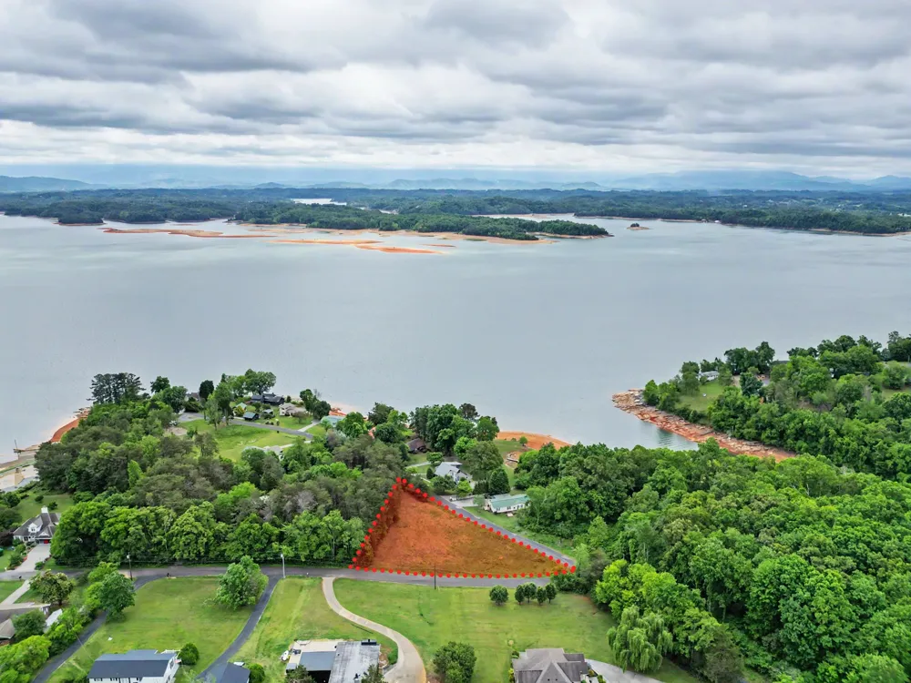 1107 Evergreen Trl Dandridge, TN 37725