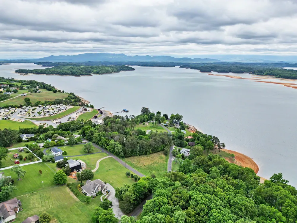 1107 Evergreen Trl Dandridge, TN 37725