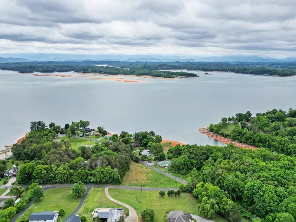 1107 Evergreen Trl Dandridge, TN 37725