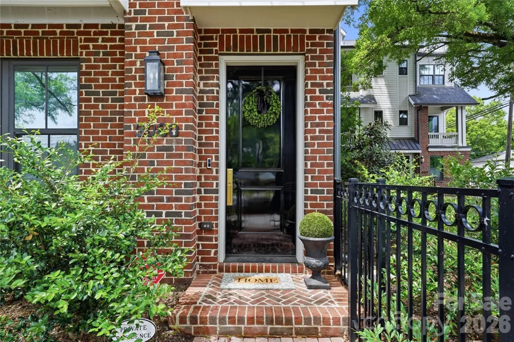 3060 Selwyn Avenue Charlotte, NC 28209