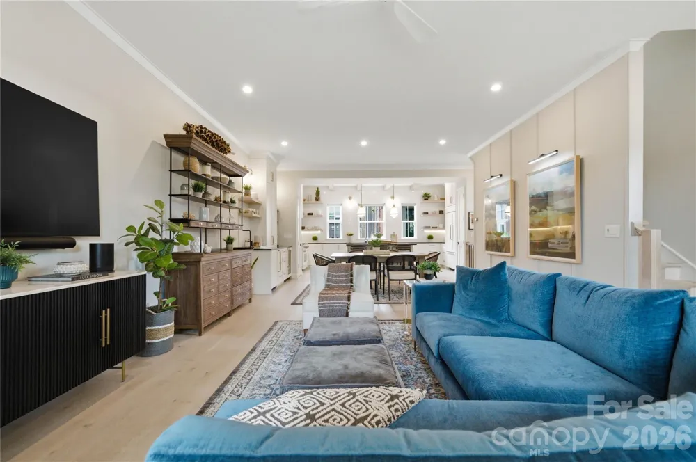 3060 Selwyn Avenue Charlotte, NC 28209