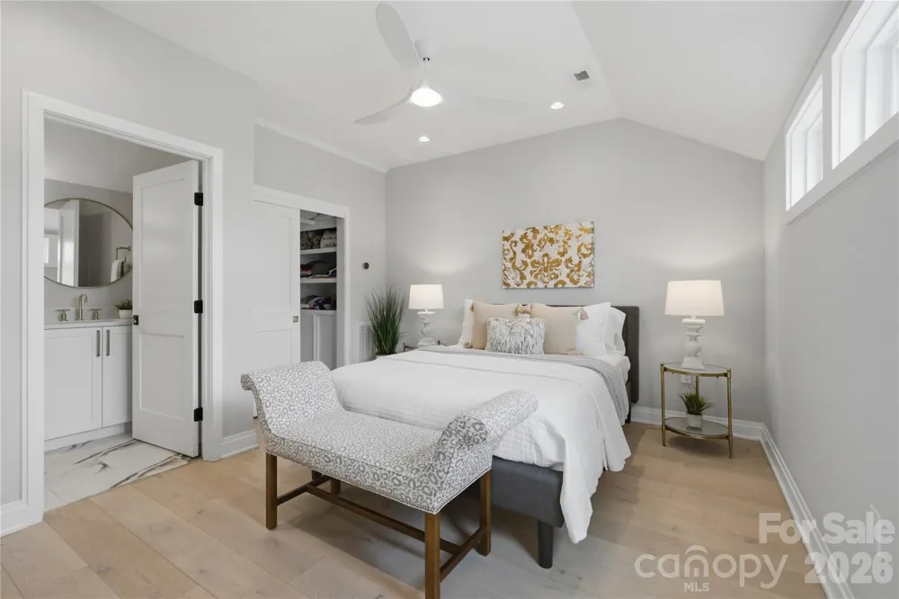 3060 Selwyn Avenue Charlotte, NC 28209