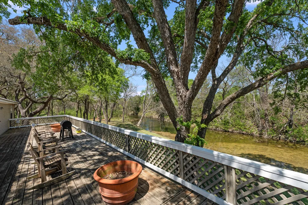 3680 County Road 245 Florence, TX 76527