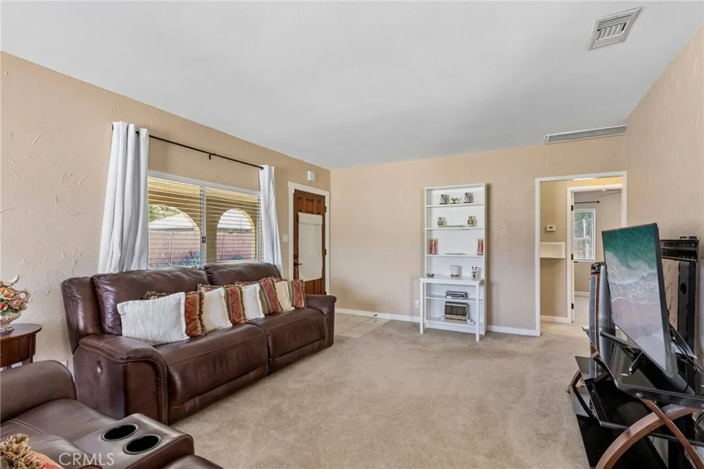 4443 Sunflower Covina, CA 91724