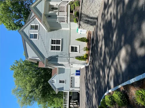 15 Lakeview Road