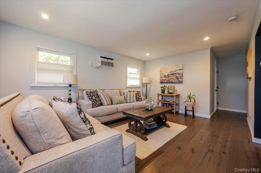 614 Franklin Boulevard Long Beach, NY 11561