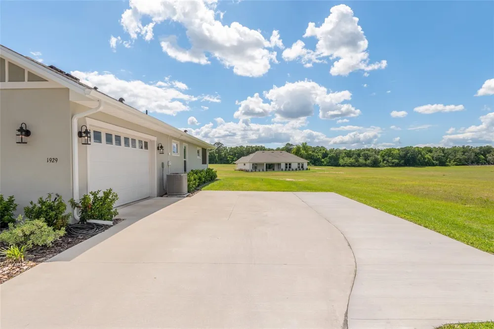 1929 NW 85TH LOOP ocala, FL 34475