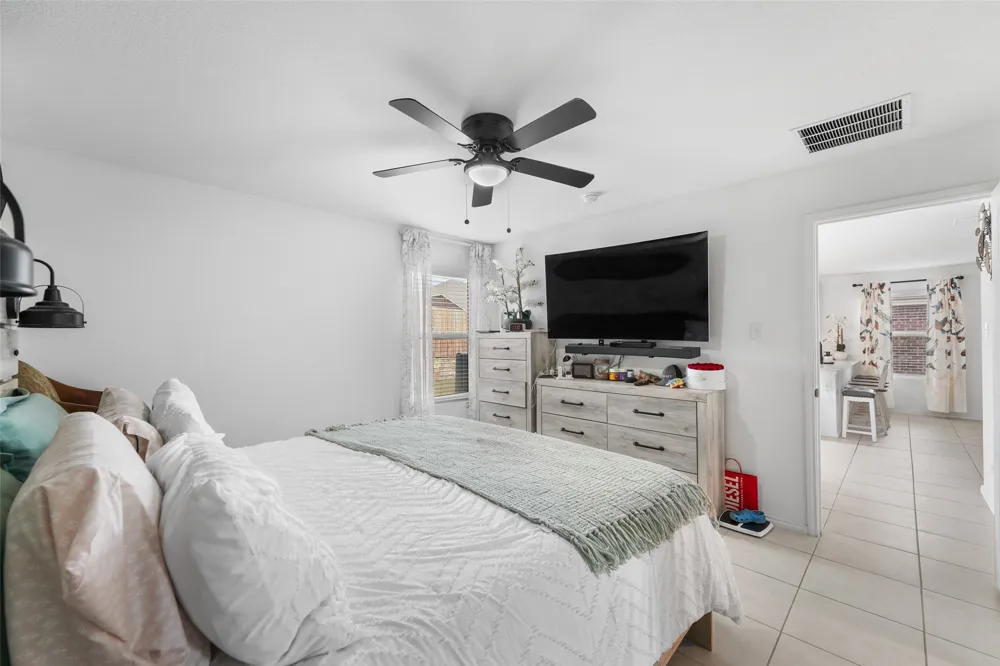 1005 Crestview Drive Hutchins, TX 75141