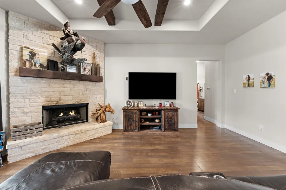 1006 Deer Crossing Salado, TX 76571