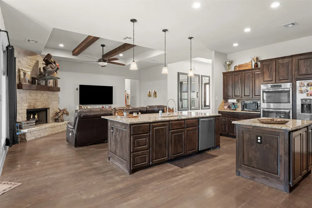 1006 Deer Crossing Salado, TX 76571