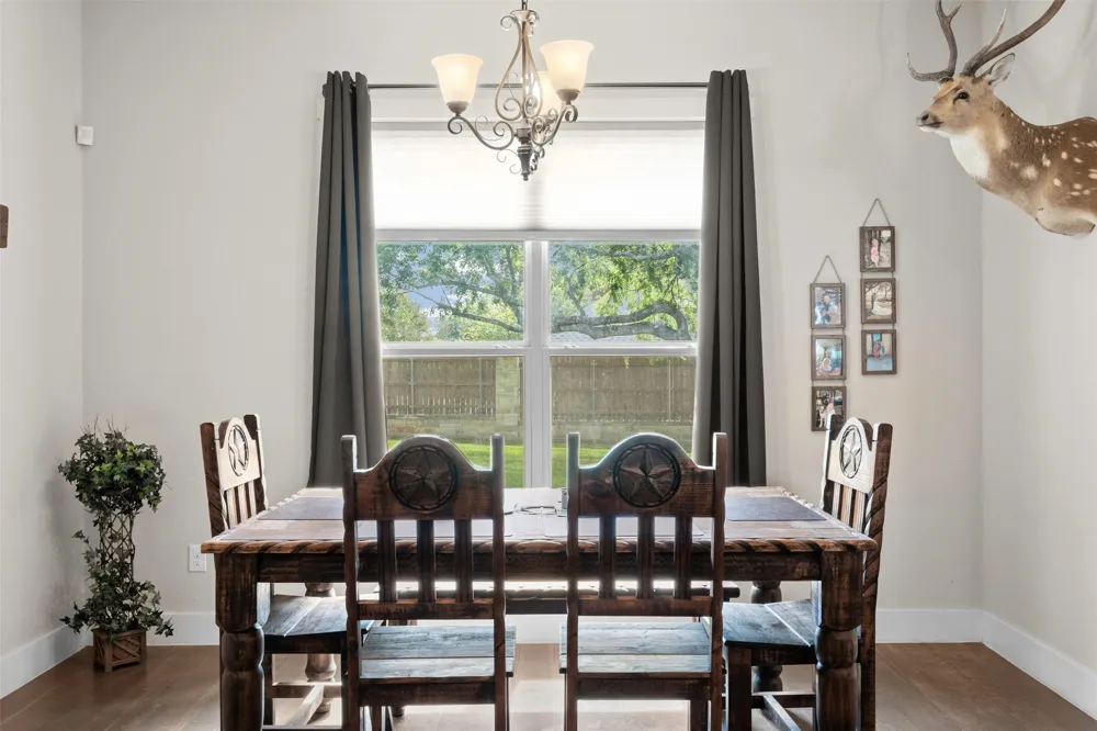 1006 Deer Crossing Salado, TX 76571