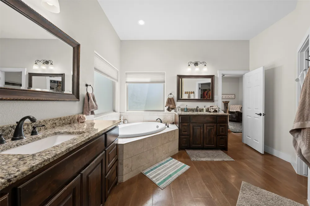 1006 Deer Crossing Salado, TX 76571