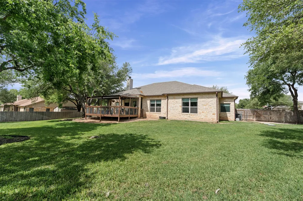 1006 Deer Crossing Salado, TX 76571