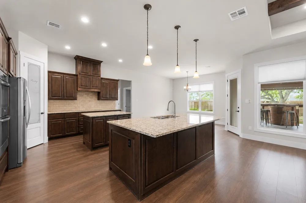 1006 Deer Crossing Salado, TX 76571
