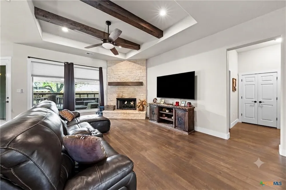 1006 Deer Crossing Salado, TX 76571
