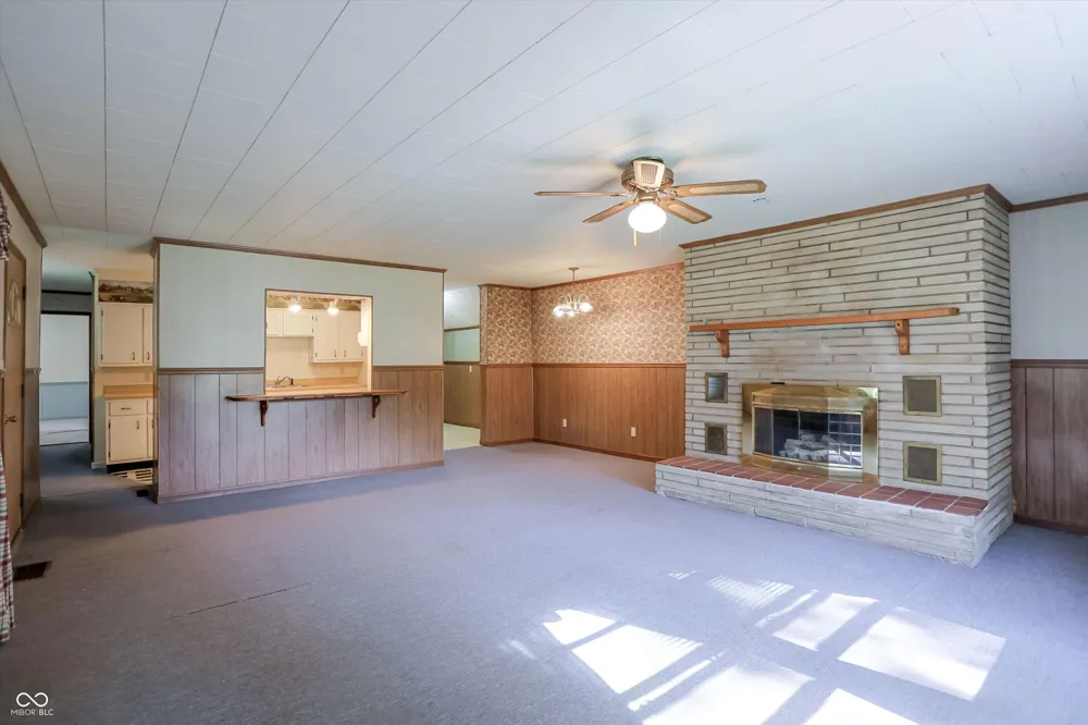 9184 S Geneva Main Street Flat Rock, IN 47234