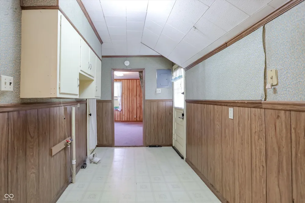 9184 S Geneva Main Street Flat Rock, IN 47234