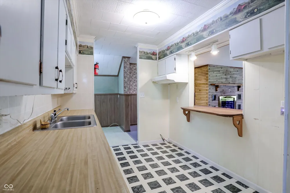 9184 S Geneva Main Street Flat Rock, IN 47234