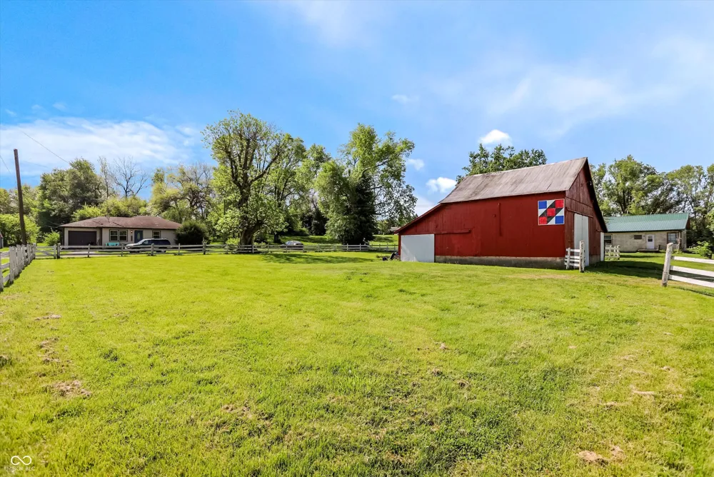9184 S Geneva Main Street Flat Rock, IN 47234