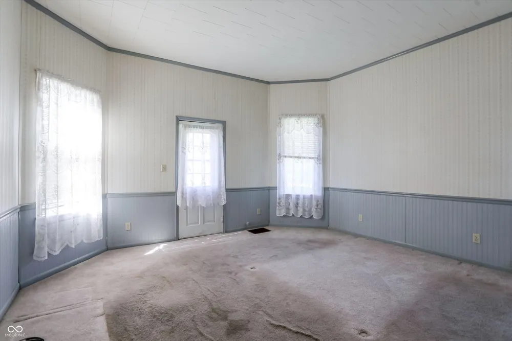 9184 S Geneva Main Street Flat Rock, IN 47234