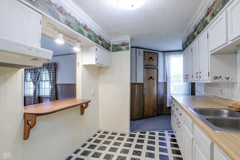 9184 S Geneva Main Street Flat Rock, IN 47234
