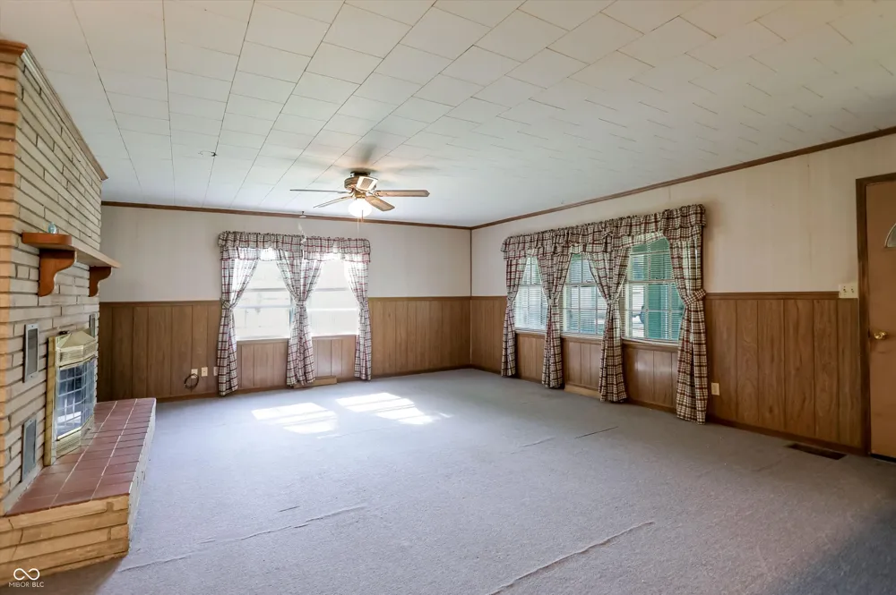 9184 S Geneva Main Street Flat Rock, IN 47234