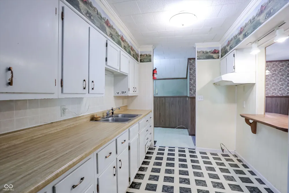 9184 S Geneva Main Street Flat Rock, IN 47234