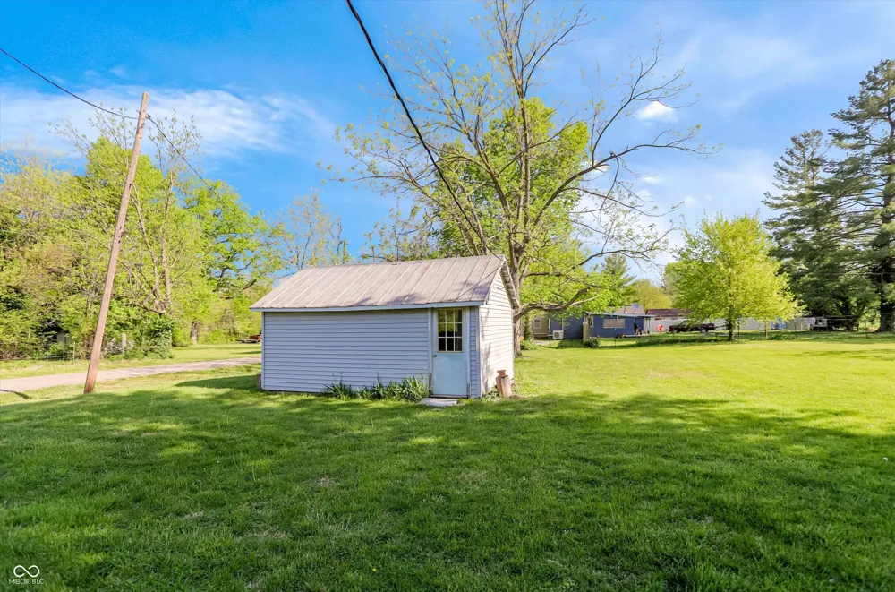 9184 S Geneva Main Street Flat Rock, IN 47234