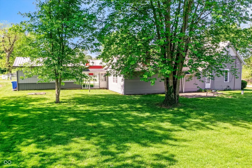 9184 S Geneva Main Street Flat Rock, IN 47234