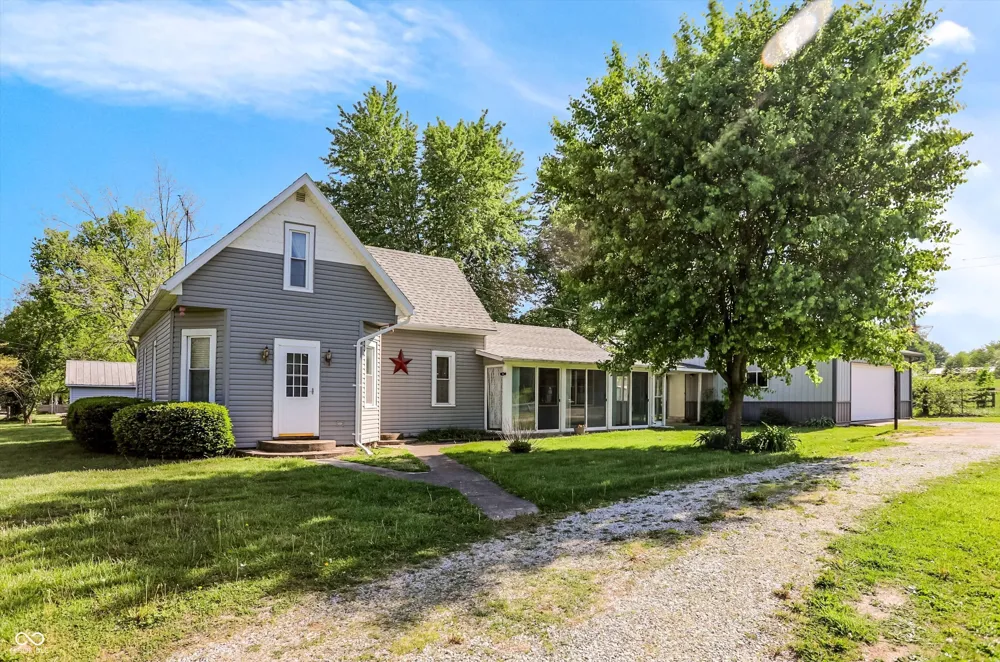 9184 S Geneva Main Street Flat Rock, IN 47234