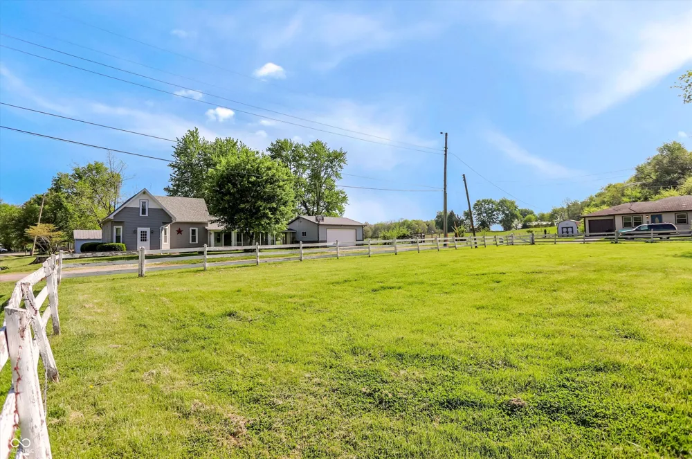 9184 S Geneva Main Street Flat Rock, IN 47234