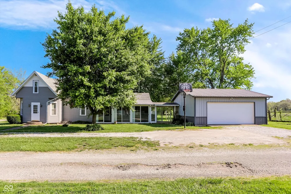 9184 S Geneva Main Street Flat Rock, IN 47234