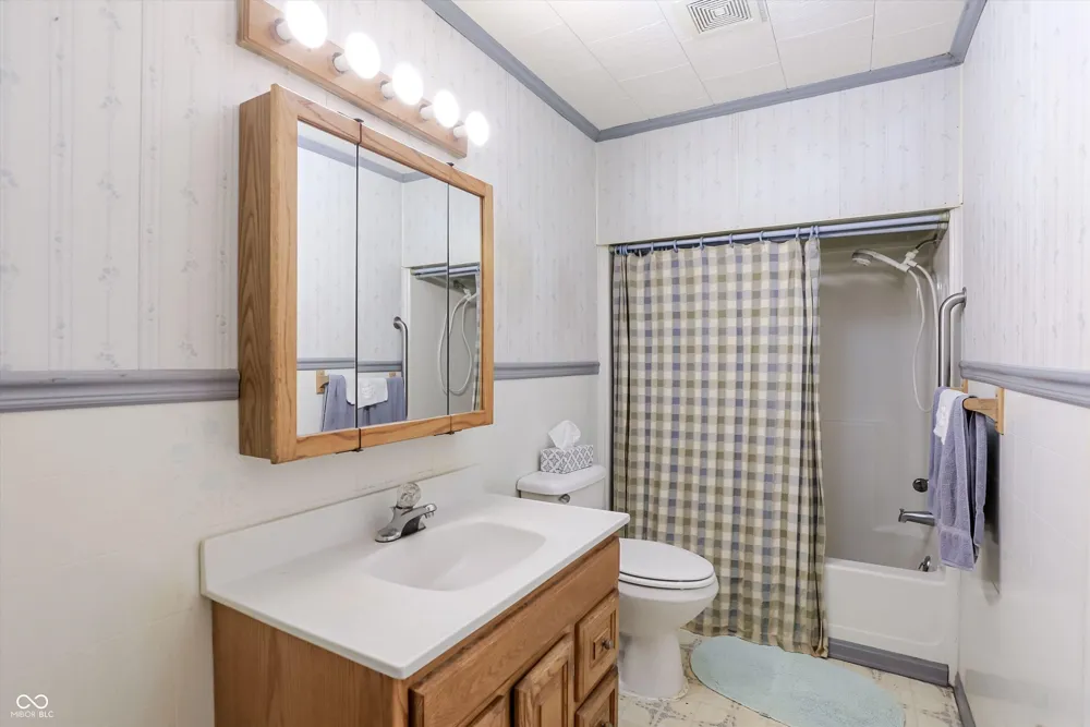 9184 S Geneva Main Street Flat Rock, IN 47234