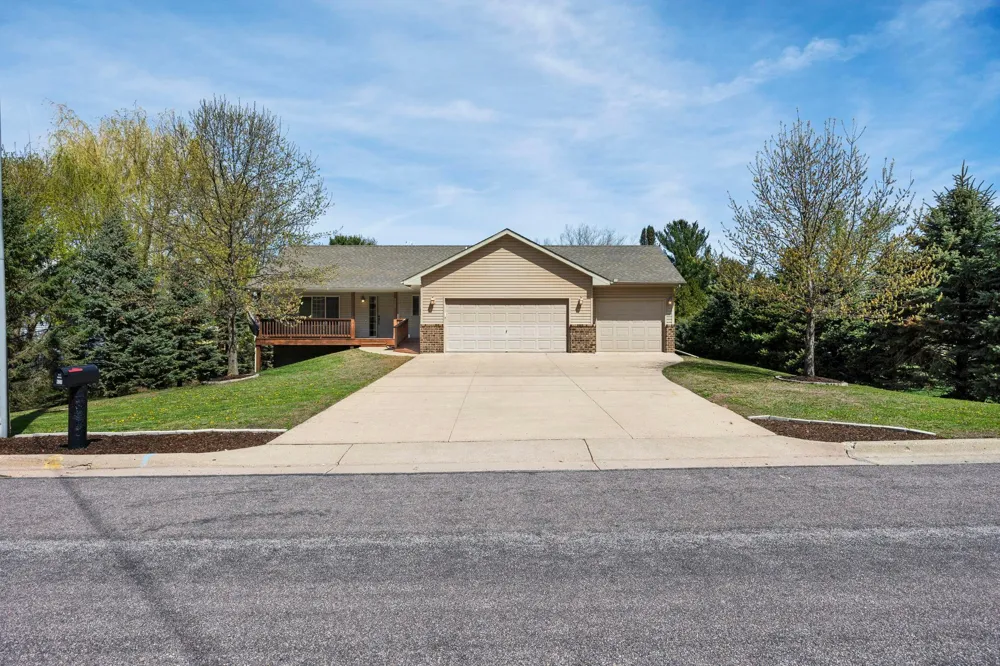 920 W State Street Belle Plaine, MN 56011
