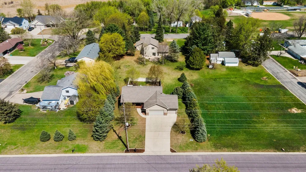 920 W State Street Belle Plaine, MN 56011