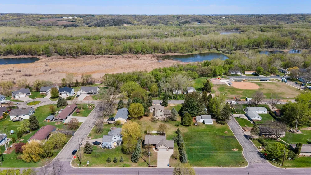 920 W State Street Belle Plaine, MN 56011