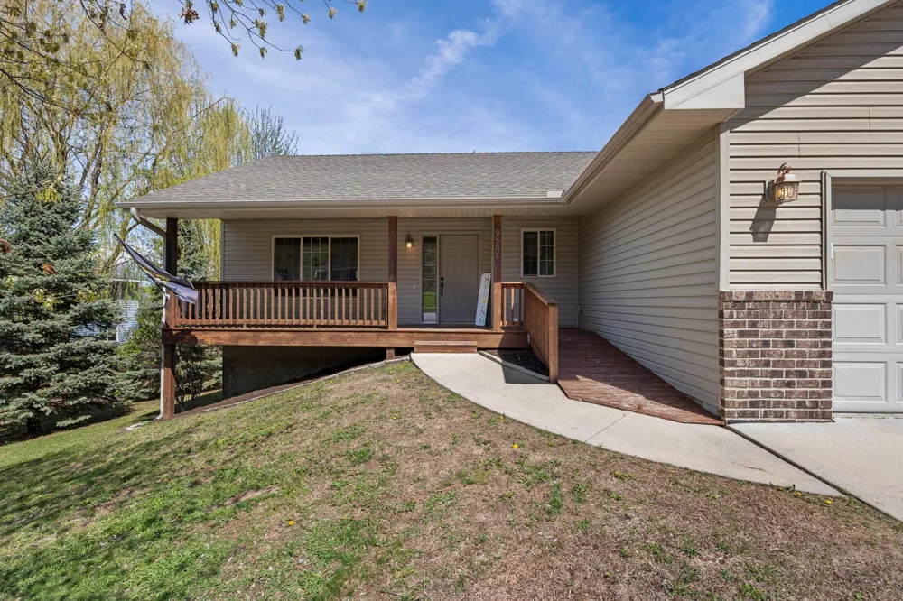920 W State Street Belle Plaine, MN 56011