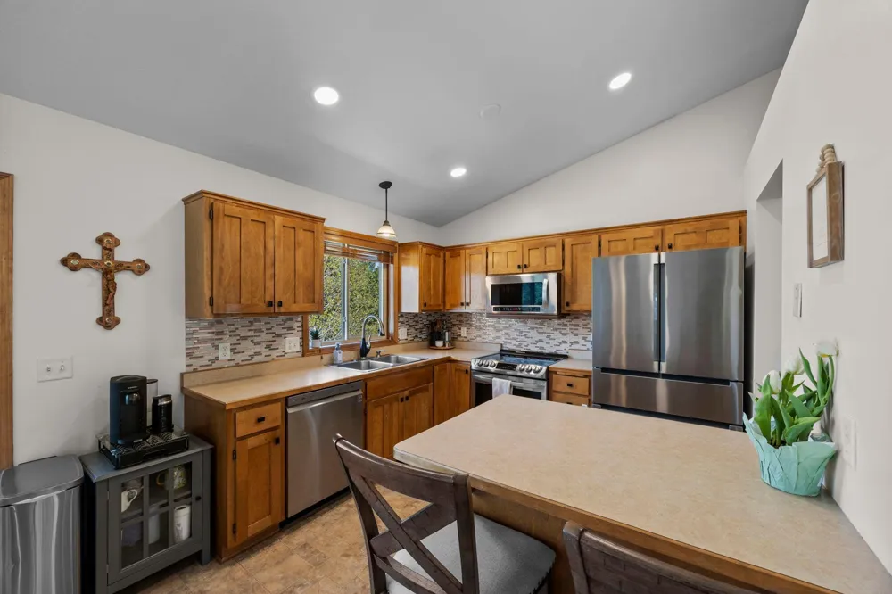 920 W State Street Belle Plaine, MN 56011