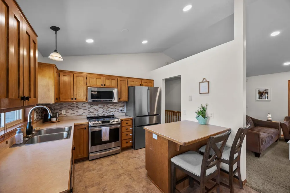 920 W State Street Belle Plaine, MN 56011