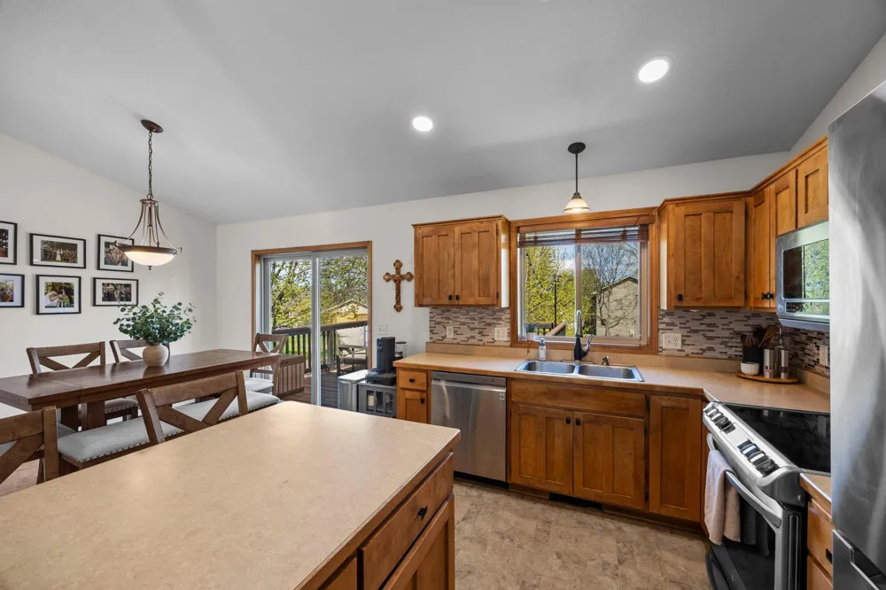 920 W State Street Belle Plaine, MN 56011
